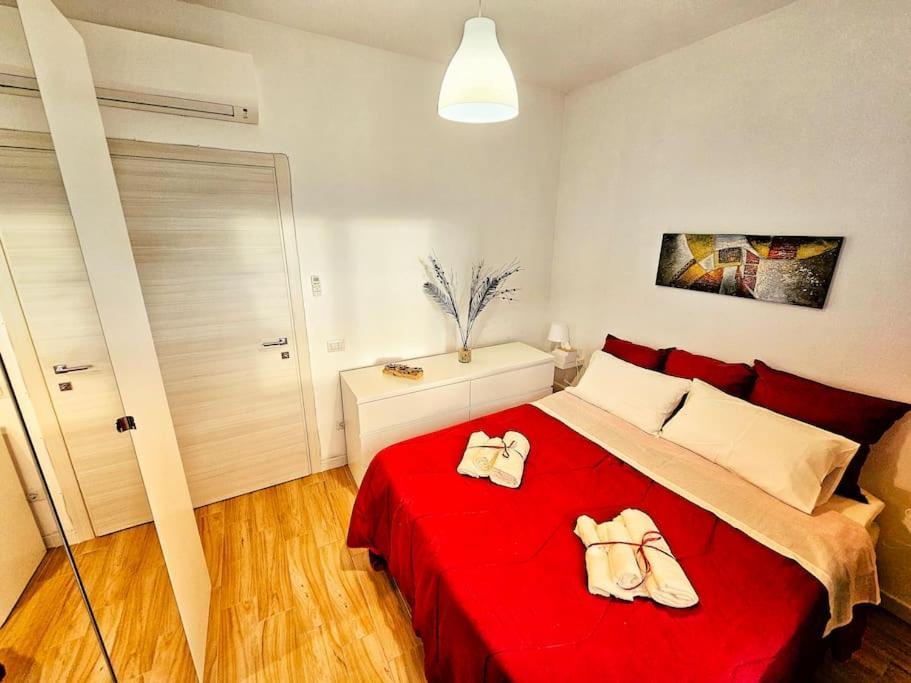 A Pirri, Via E. Toti. Cagliari. Rosas Rooms. *