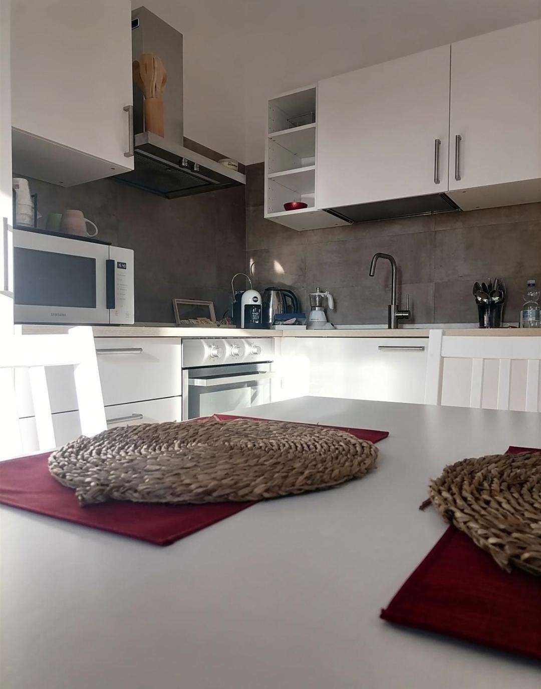 Appartement A Pirri, Via E. Toti. Cagliari. Rosas Rooms. *